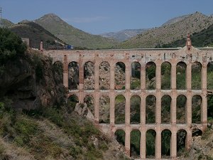 Aquädukt zwischen Nerja und Maro